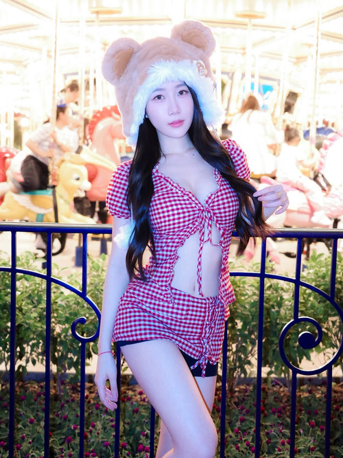 sshinami b6d6d14db2b24452962e56f0f7eb9a8b.jpg