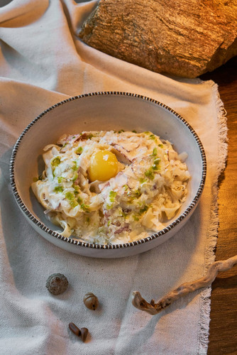 pasta karbonara.jpg