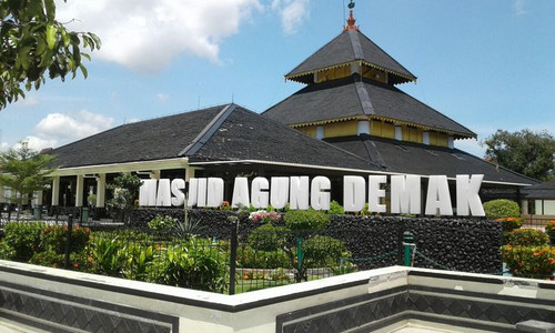 masjid agung demak.jpg