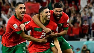 نحن برازيل أفريقيا.. قائد منتخب المغرب أشرف حكيمي: "الجميع يدرك القوة الكبيرة التي يتمتع بها المنتخب البرازيلي، إلا أن المغرب قادر على مقارعة أفضل الم...