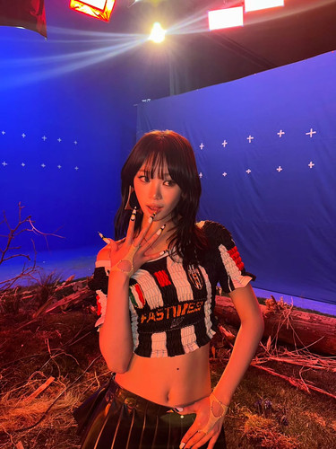  chaechae 1 098103d7e1a348e4b59c9addd50d1b2e.jpg