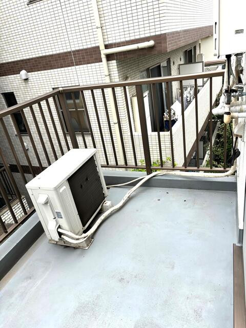 fe48815e88d4.jpg