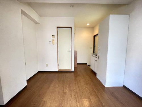 17369e1bab53.jpg