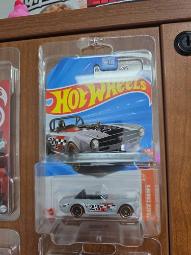 4690f3724d22.jpg
