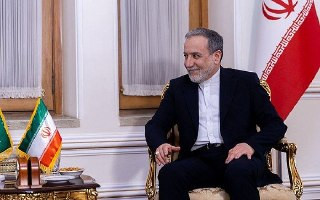 وزير الخارجية الإيراني عباس عراقجي: بمجرد الانتهاء من المراحل النهائية من التفاوض، سيتم التوقيع على مذكرة التفاهم عن بعد بشكل إلكتروني في البداية، ونح...