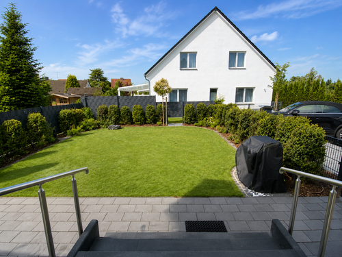 03 Garten Rasenflaeche.png
