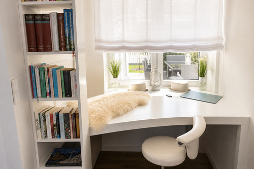 11 Leseecke Schreibtisch Wohnzimmer.jpg