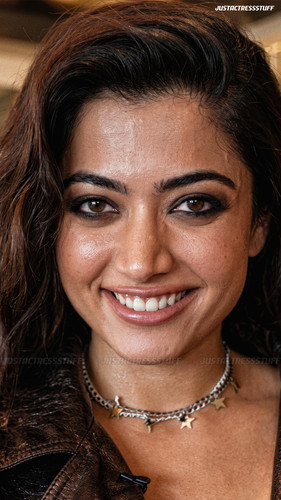rashmika 789563226801.jpg