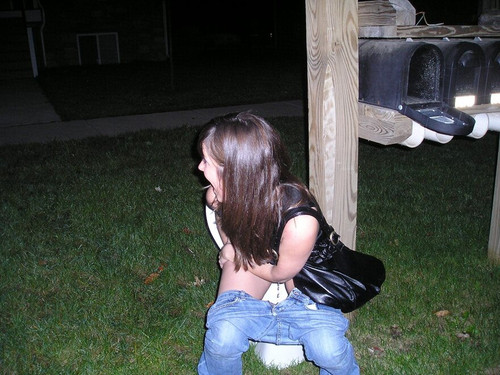 9325278 drunk pissers 65 880x660.jpg