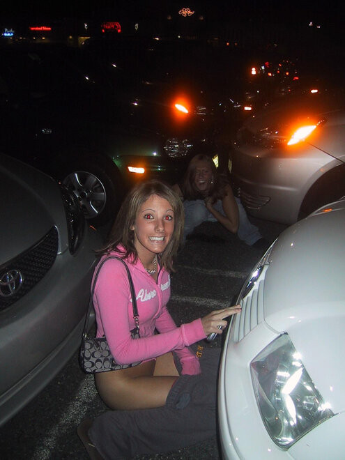 9325285 drunk pissers 72 880x660.jpg