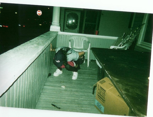9325305 drunk pissers 92 880x660.jpg