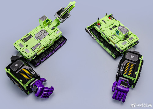 Mecha Invasion Giant Legion G1 Devastator Upgrade Kit 16.jpg