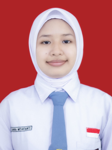 ZAHRA MITAFIANTI.jpg