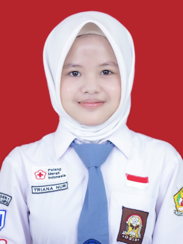 TRIANA NUR.jpg