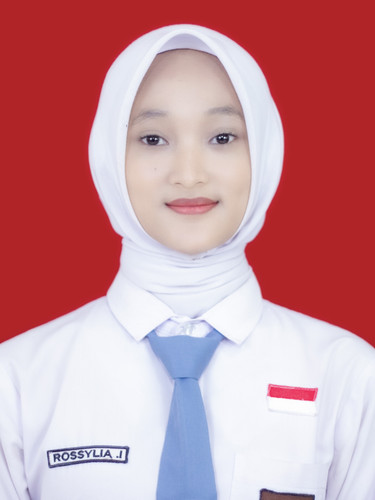 ROSSYLIA ISNAWATI.jpg