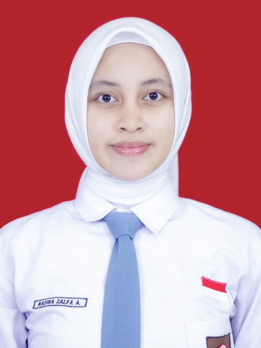 NADIRA ZALFA A.jpg
