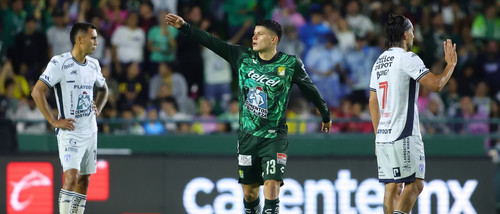 Club Leon PLAY.jpg