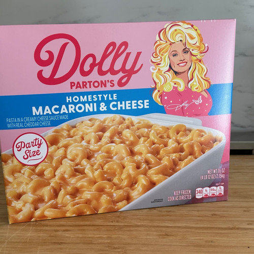 k Edit 2024 05 dolly partion mac and cheese dolly parton mac and cheese 1.jpg