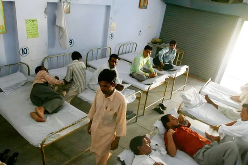 The-9-to-5-Recovery-Making-an-Outpatient-Treatment-Program-for-Working-People-in-2026-1024x683.jpg