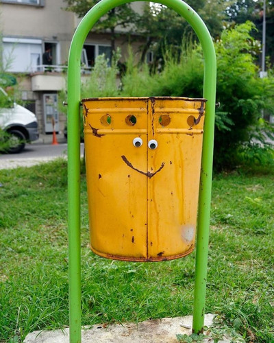 googly eyebombing street art bulgaria 68 592d23f1d984d 880.jpg