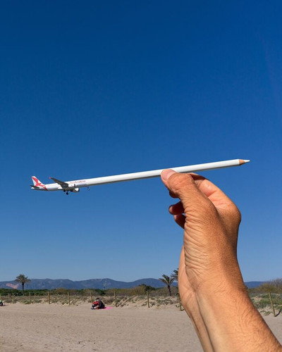 This Artist Uses Perspective To Turn Ordinary Places Into Mind Bending Visual Illusions 6a193abdb9c6.jpg