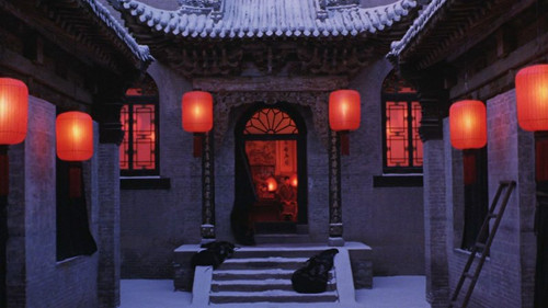 Raise the Red Lantern 043 800 800 450 450 crop fill.jpg