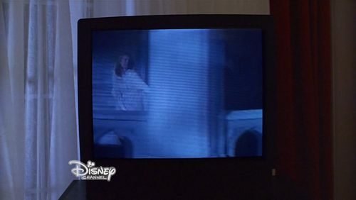 cap moms.got.a.date.with.a.vampire.2000.720p.hdtv.x264 regret 00 02 53 01.png