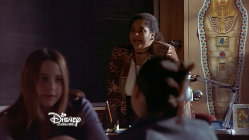 cap moms.got.a.date.with.a.vampire.2000.720p.hdtv.x264 regret 00 06 58 06.png