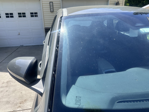 Passenger side windscreen.1