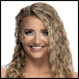 newzoeyheadshot.jpg