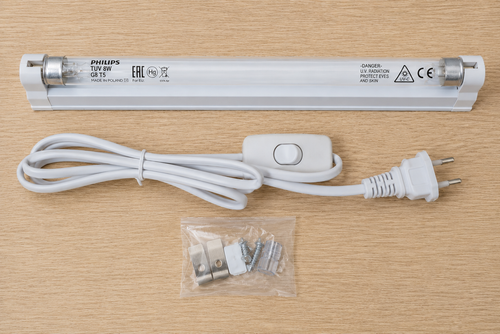 bo mang den diet khuan khu trung tia cuc tim tuv philips uvc 0m3 1xtuv 8w g8 t5 (1).png