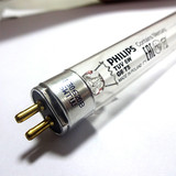 bong den tia cuc tim diet khuan khu trung tuv philips uvc 22cm tuv 6w g6 t5 (2)