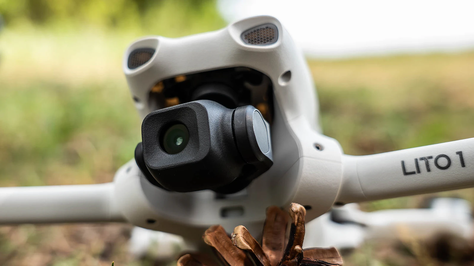 DJI Lito 1: Đánh Giá Chi Tiết Flycam 4K100 Với Cảm Biến Toàn Hướng - Hình 7
