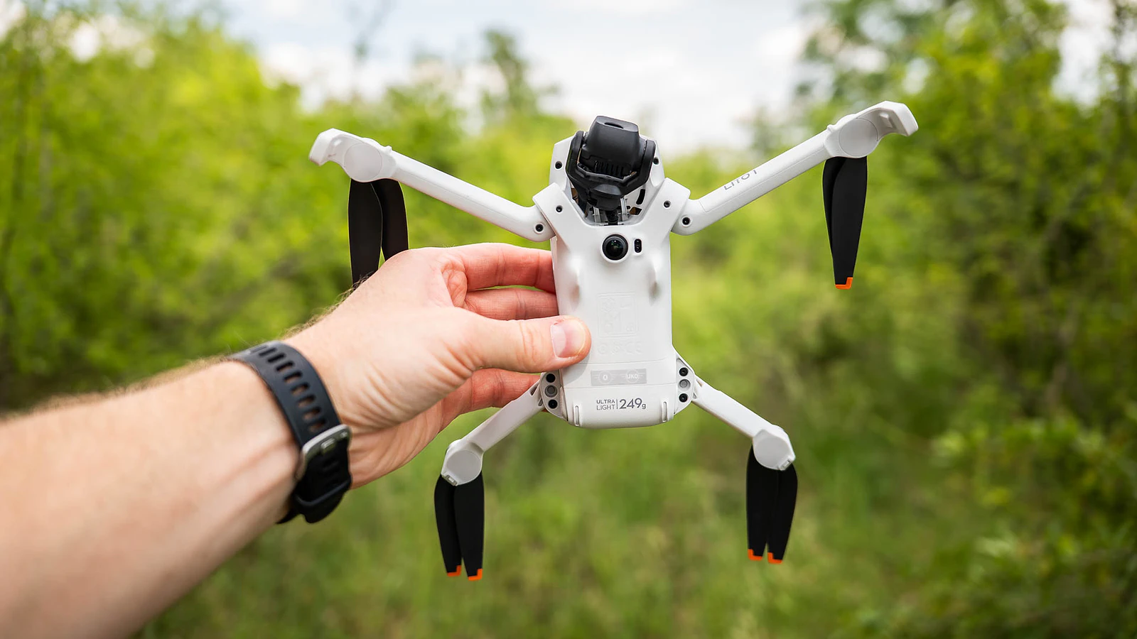DJI Lito 1: Đánh Giá Chi Tiết Flycam 4K100 Với Cảm Biến Toàn Hướng - Hình 6