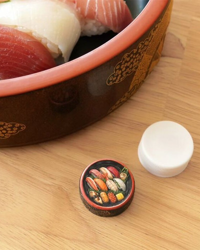 This Artist Turns Plastic Bottle Caps Into Tiny Hand Painted Masterpieces 6984729bef5e4 700.jpg
