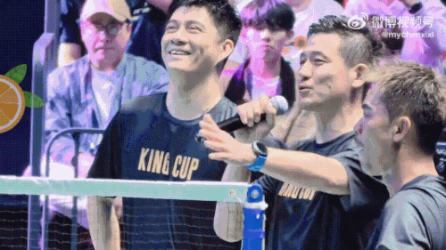008jba5gly1i8t19ztlorg30et08c1kz.gif
