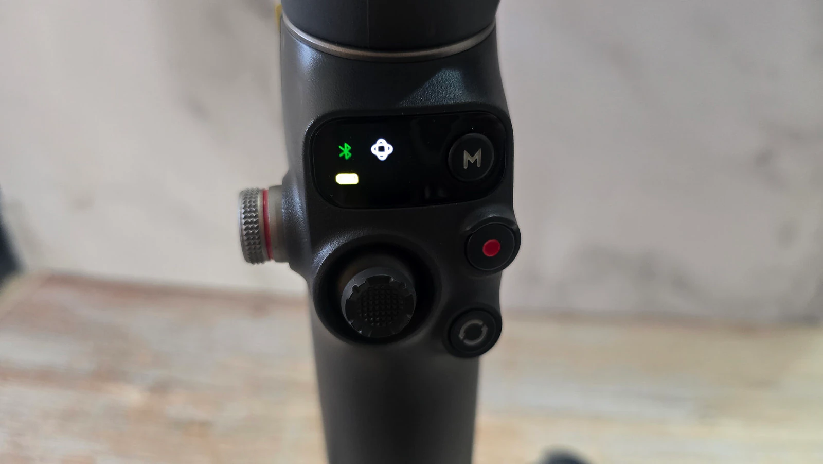 Dji Osmo Mobile 8 Gimbal Review