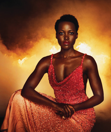 Nyong'o, Lupita (Elle magazine010).jpg
