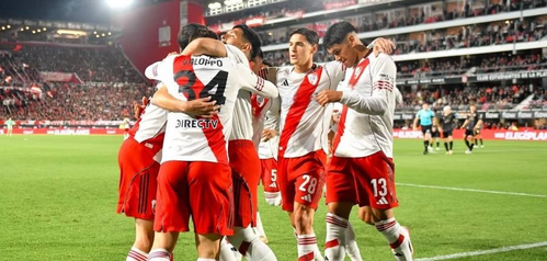River Plate (2) Photoroom.png
