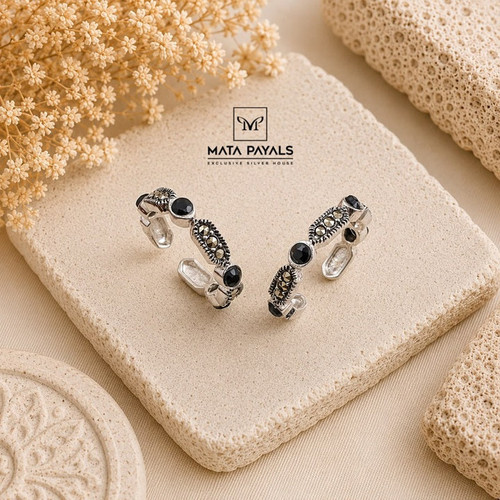 Charming Marcasite Toe Eing.jpg