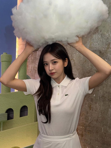  yujin an 2a7bace7154c49279cdb67a63b93a6fe.jpg