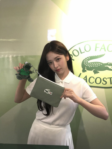  yujin an e34e8d090bbe425c9512d4837240a21d.jpg