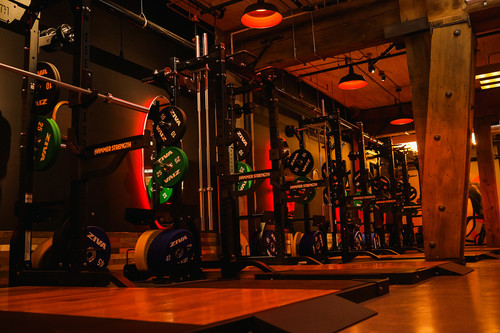 241031 AG HENRYS GYM CAP HILL 183 med.jpg