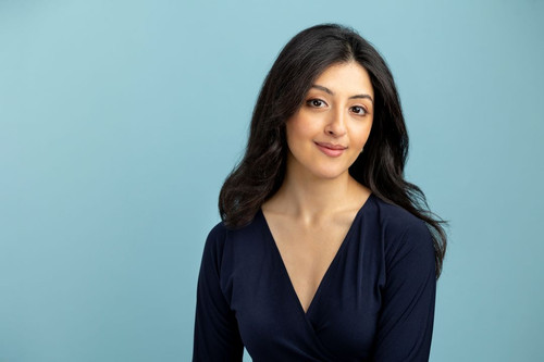 Sydney Professional Headshot with Natural Lighting.jpg