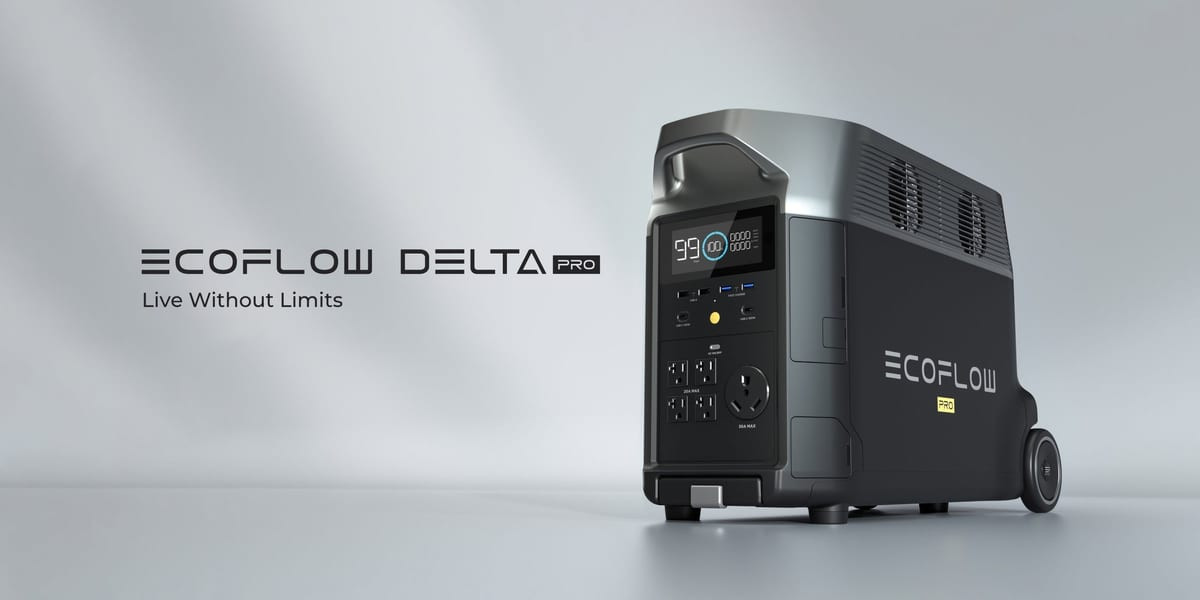 Trạm sạc di động EcoFlow Delta Pro, nhìn từ phía trước với màn hình hiển thị và tay cầm.