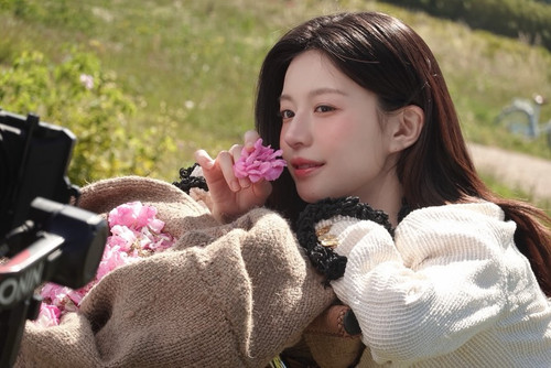 goyounjung cdd76f7f8c264a6392002371b11441fa.jpg
