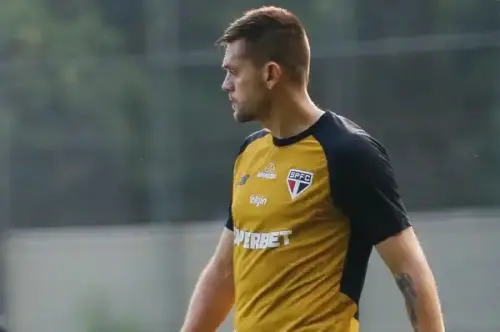 São Paulo reforça defesa e conclui preparativos para confronto na Sul-Americana