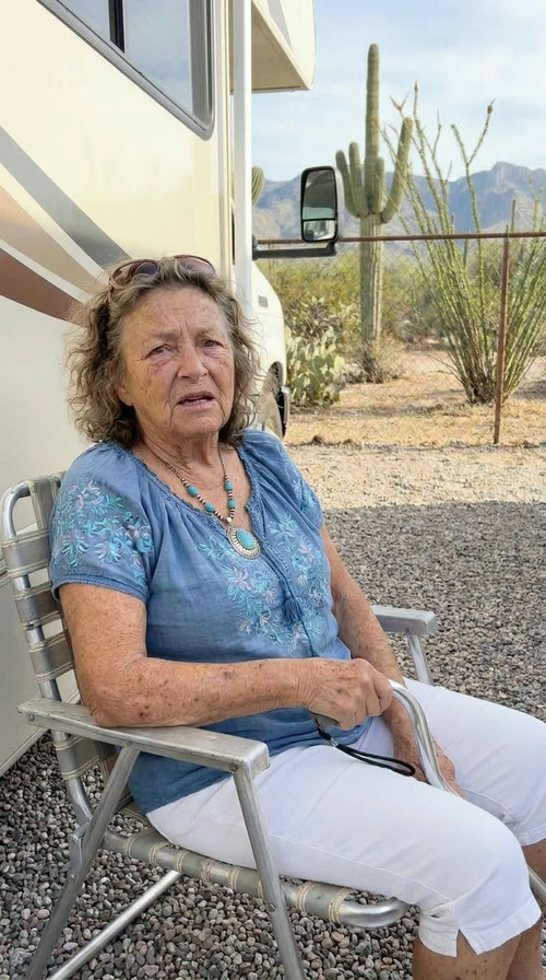 out ww15 arizona rvpark vieille up.jpg