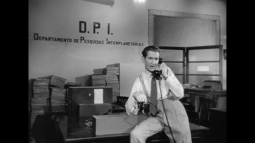 O.Homem.do.Sputnik.1959.1080p.TELA.BRASIL.WEB DL.AAC2.0.H.264 onana.mkv snapshot 00.14.40.790.png