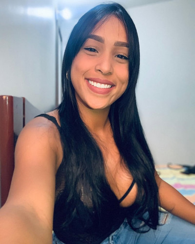 Mi sonrisa es permanente 😀😁 les gusta #mujeresvenezolanas #cuarentena #cuarentenatime (1).jpg